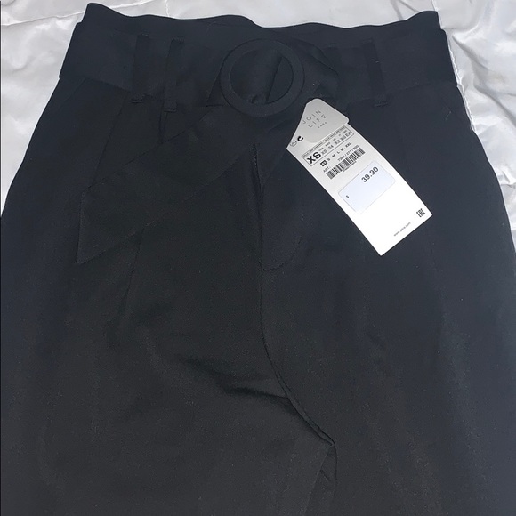Zara Pants - Zara belted trousers ✨